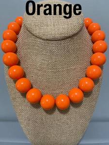 สร้อยคอเรซิ่นทรงกลมคุณภาพดีที่สุด ดีไซน์ทันสมัย ปรับแต่งรูปทรงได้ สวมใส่สบาย เหมาะสำหรับเป็นของขวัญงานแต่งงาน มีจำหน่ายในราคาที่เข้าถึงได้จาก UO - Product Image 2