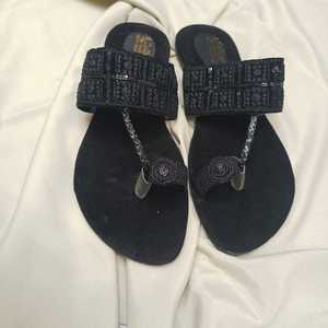 Tailles et couleurs personnalisées, prix de gros, chaussures d'été pour femmes, sandales plates sans lanières, fabrication pakistanaise, chaussures indiennes Punjabi pour femmes - Product Image 5