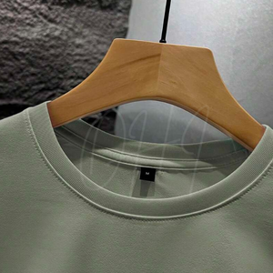 Camiseta de Algodón Extra Grande para Hombre con Logotipo Personalizado, Estilo Urbano Moderno, Color Sólido, Suave, Transpirable, Ecológica, de Secado Rápido, Cuello Redondo, Informal - Product Image 3