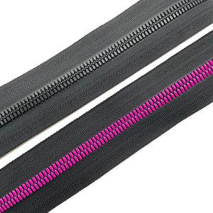 Fermeture éclair en plastique de couleur personnalisée à extrémité ouverte avec verrouillage automatique pour sacs et chaussures de mode - Product Image 4