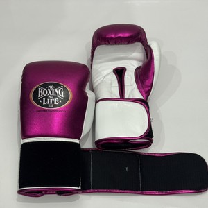 นวมชกมวยสีชมพูเมทัลลิก No Boxing No Life พร้อมผ้าพันมือหนังแท้ ชุดนวมฝึกซ้อมและต่อยมวย นวมชกมวย Winning - Product Image 3