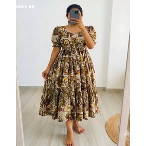 Collection de robes maxi évasées en coton mousseline de qualité supérieure, avec imprimé numérique intégral, à volants et manches bouffantes, fournisseur de Surat - Product Image 1