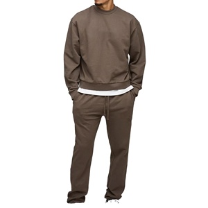 Ensemble de survêtement en coton marron uni pour homme, sweat-shirt à col rond, pantalon à cordon de serrage, tenue décontractée d'automne, coupe régulière longueur entière - Product Image 1