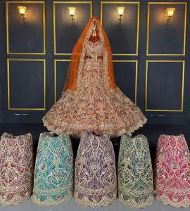 Conjunto de Lehenga Choli de terciopelo bordado 100% algodón, largo hasta el suelo, atuendo nupcial con Dupatta, sin arrugas, tradicional - Product Image 5