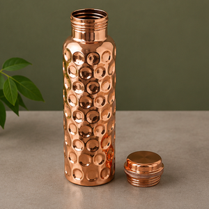 Bouteille d'eau portable en cuivre pur, or rose, à motif nid d'abeille gaufré, faite à la main, design traditionnel - Product Image 2