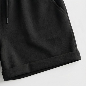 Ensemble décontracté 2 pièces pour femme, imprimé géométrique noir, t-shirt à manches courtes et short au-dessus du genou, coupe ample, pour le printemps et l'été - Product Image 6