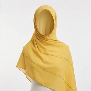 Dernier design Hijab en jersey imprimé orné de diamants, avec strass en pierre de qualité supérieure, écharpe douce et respirante - Product Image 1