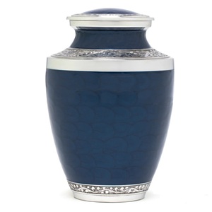 Urnes funéraires classiques et élégantes en laiton fini argenté, design attrayant, taille adulte, pour cendres humaines. - Product Image 2