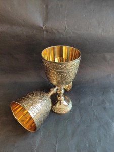 <b>Wine</b> Cups Wedding Decor 2 Pieces Metal Craft Customizable Brass <b>Goblets</b> Vintage Embossed Bell Shape - Product Image 1