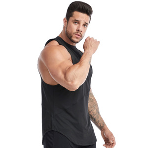 Débardeur Homme Vert Olive Sans Manches en Tricot Col Rond Séchage Rapide Couleur Unie pour Tenue Décontractée et Fitness 100% Polyester - Product Image 4