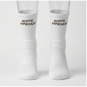 Chaussettes North Approach en coton blanc respirant avec imprimé lettres pour adultes, idéales pour l'été et les tenues décontractées - Product Image 1
