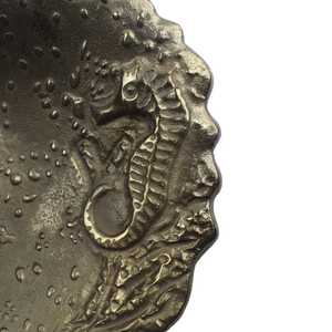 Bol en métal artisanal écologique et durable avec motif vintage sculpté pour le service de repas de mariage et les cadeaux - Product Image 3