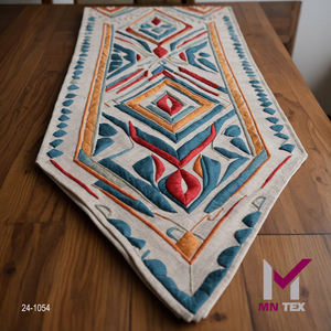 Chemin de table en coton de qualité supérieure Design imprimé à armure toile écologique pour décor de ferme pour mariages Festivals de restauration décontractés - Product Image 1