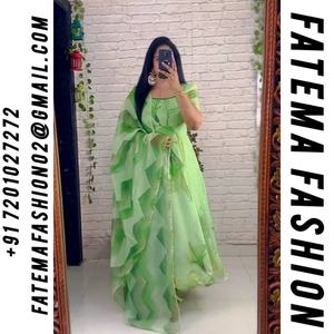 Robe Anarkali Salwar Kameez indienne en organza imprimé numérique, confectionnée par Fateema Fashion, avec bas et dupatta, lavable en machine - Product Image 2