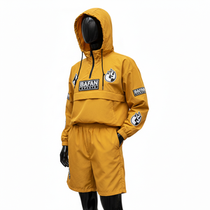 Conjunto de Chaqueta Cortavientos y Pantalones Cortos para Mujer, Tela de Poliéster Resistente al Viento, Diseño con Paneles y Capucha, Logotipo Personalizado, Tallas Grandes - Product Image 4