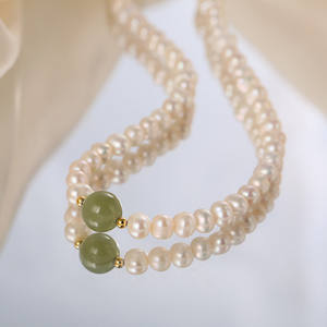 Collier en perles naturelles haut de gamme avec chaîne en os de verrouillage en pierre naturelle rétro et de niche, cadeau pour les mères âgées - Product Image 4