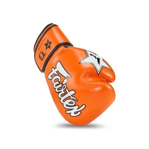 ถุงมือชกมวย Fairtex สีส้มแบบกำหนดเองได้ พร้อมสายรัดข้อมือแบบ Hook Loop ทำจากหนังวัวแท้ สำหรับกีฬาซานด้าและศิลปะการต่อสู้กลางแจ้ง - Product Image 4