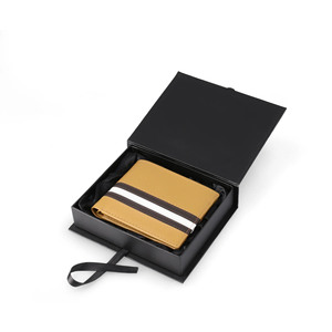 OEM Wholesale Premium Genuine Leather Fold Short Travel Card Holders Designer Men's <b>RFID</b> Protected Customizable High Quality - Product Image 1