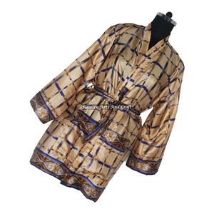KS013 Robe longue kimono bohème indienne faite à la main en soie vintage imprimée florale, vêtement de nuit, peignoir, robe de plage ethnique d'été - Product Image 4