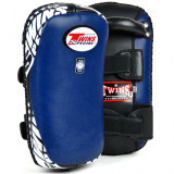 Reinforced Curved Kick <b>Shield</b> for Martial Arts Boxing Muay Thai and MMA Training Equipment with Strong Handles - Product Image 2