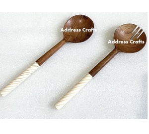 Dernier modèle Ensembles de service à salade en bois avec manche en résine Ensemble de service en bois d'acacia fait à la main Ustensiles de cuisine Vaisselle Ensembles de service - Product Image 1