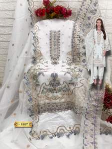 Gracieux Eid Shalwar Kameez avec broderie en organza Heavy Khatli Work Dull Santoon Bottom et intérieur assorti pour les fêtes - Product Image 3