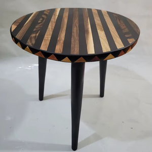 Tablero de Mesa Redondo de Resina |   Superficie Pulida Hecha a Mano para Muebles de Comedor, Proyectos Hoteleros y Decoración de Interiores - Product Image 1