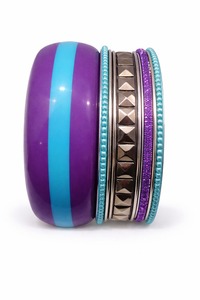 Handmade Resin Metal And Wood <b>Bangle</b> <b>Bracelet</b> With Natural Grain Elegant Fashion Jewelry Accessory - Product Image 4