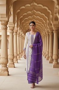 Ensemble Kurti Lavande pour Femme Très Demandé, Manches 3/4, Soie Jacquard, Entièrement Cousu pour Occasions Quotidiennes et Festives - Product Image 3