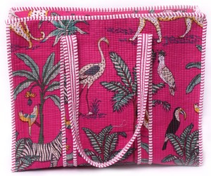 Bolso Tote Acolchado Rosa con Estampado de Selva, Bolso Tote de Algodón Hecho a Mano, Bolso de Hombro con Estampado Tropical, Bolso de Compras Grande, Bolso de Playa, Bolso de Viaje. - Product Image 2