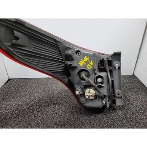Feu arrière droit Veracruz (d'occasion) OEM 924023J100 - Product Image 6