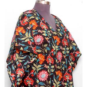 เดรสสั้นคอวีผ้าฝ้ายอินเดียลายดอกไม้ทำมือรักษ์โลก-ดีไซน์โลโก้ด้านหน้าสุดเซ็กซี่สำหรับใส่ทุกวัน ลายพิมพ์บล็อก - Product Image 5