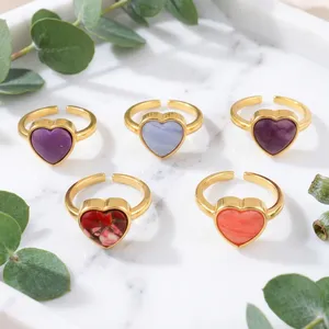 Bague de fiançailles en forme de cœur en laiton massif plaqué or 18 carats pour femme, ajustable, avec pierre précieuse, modèle best-seller, bijoux fantaisie. - Product Image 1