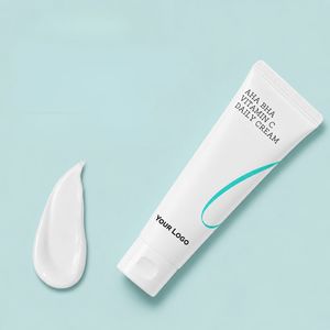 Crema Facial Hidratante de Marca Privada con AHA, BHA y Vitamina C para Hidratación Profunda y Suavidad, Venta al Por Mayor para Fabricantes - Product Image 4