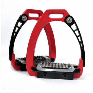 อานม้าเหล็กสีชมพูพร้อมยางกันลื่นสีดำและสายรัดปรับได้สำหรับขี่ม้า - Product Image 4