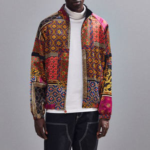 Chaqueta Bomber Reversible de Satén Bordada con Parches Impresos Personalizados para Hombre, Impermeable, Transpirable y Resistente al Viento, con Cuello Redondo - Product Image 3