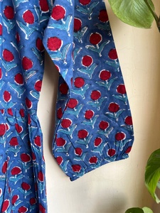 เดรสพิมพ์ลายบล็อกมือแบบฮิตขายดีปี 2026 คอวี แขนยาว ลายดอกไม้ เสื้อคลุมสไตล์อินเดีย ชุดเดรสยาวผ้าฝ้ายอินเดียสำหรับผู้หญิง - Product Image 3