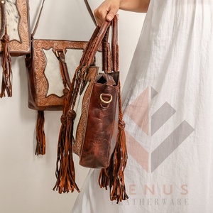 Bolso de cuero de vaca hecho a mano para mujer, hermoso verde con cremallera cruzada a la moda, diseño de círculo tallado cerrado - Product Image 4