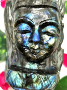 Cabeza de Buda hecha a mano en labradorita sobre hoja - Buda sereno y meditando - cristal/reiki/chakra - 7.5 pulgadas y 2.34 k - Product Image 6