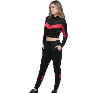 Conjunto de dos piezas de ropa para mujer talla grande con logo personalizado 2023, top corto y falda, trajes de dos piezas para mujer - Product Image 4