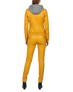 Veste de moto jaune en cuir PU pour femme avec capuche et intérieur doublé, et pantalon assorti - Product Image 5