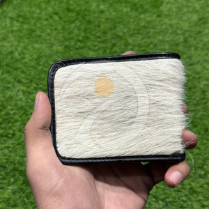 Cartera de Cuero Genuino de Vaca con Pelo, Delgada, Hecha a Mano, Bifold, Tarjetero, de Larga Duración - Product Image 1