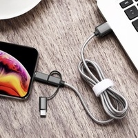 Coffret Cadeau Cheval 2026 – Boîte Cadeau d'Affaires Rouge à Ouverture Facile avec Câble de Données – Ensemble Deux Pièces Connecteurs Lightning/Micro USB/Type-C – Charge Rapide