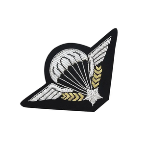 Écusson brodé main en fil d'or et d'argent, motif aile, emblème d'aviation 3D, en tissu toile, avec épingle de sûreté, pour blazer - Product Image 5