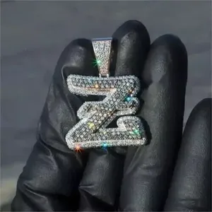 Pendentif personnalisé en or blanc 14 carats plaqué or avec moissanite véritable ronde de 2,80 carats - Product Image 3