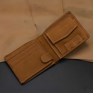 Portefeuille Bifold Homme Marron Clair avec Coutures Blanches, Multi-emplacements, Pochette à Billets Pliable, Rabat Transparent pour Carte d'Identité, Idéal Voyage, Vente en Gros, Portefeuille Sûr - Product Image 2