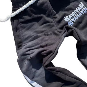 Pantalones de chándal personalizados para hombre, de doble cintura, con pedrería, estilo jogger, acampanados, holgados, con efecto apilado, casuales, con lavado ácido - Product Image 5