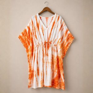 Caftán Tie and Dye Golden Ember, Vestidos Sexys de Verano, Estilo Hippie Informal, Largo hasta el Suelo, Talla Única/Omni Talla para el Tiempo Libre - Product Image 5