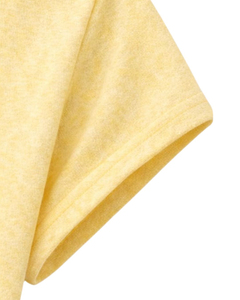 Ensemble 2 pièces tricoté jaune pour femme : haut à col rond et manches courtes, short à taille élastiquée avec poches, style décontracté vintage, boutons et dentelle en maille - Product Image 3