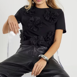 เสื้อยืดผู้หญิงคอกลมสีดำลายดอกไม้ 3 มิติผ้าฝ้าย - Product Image 4